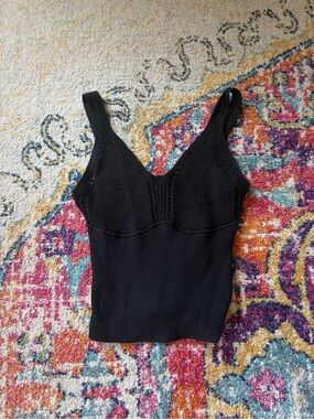 NWOT Gap Black Knit V-Neck Tank Top
